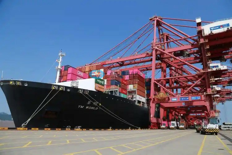 Importing plastic raw materials from China_ Guangzhou Nansha Port Customs Clearance Solutions